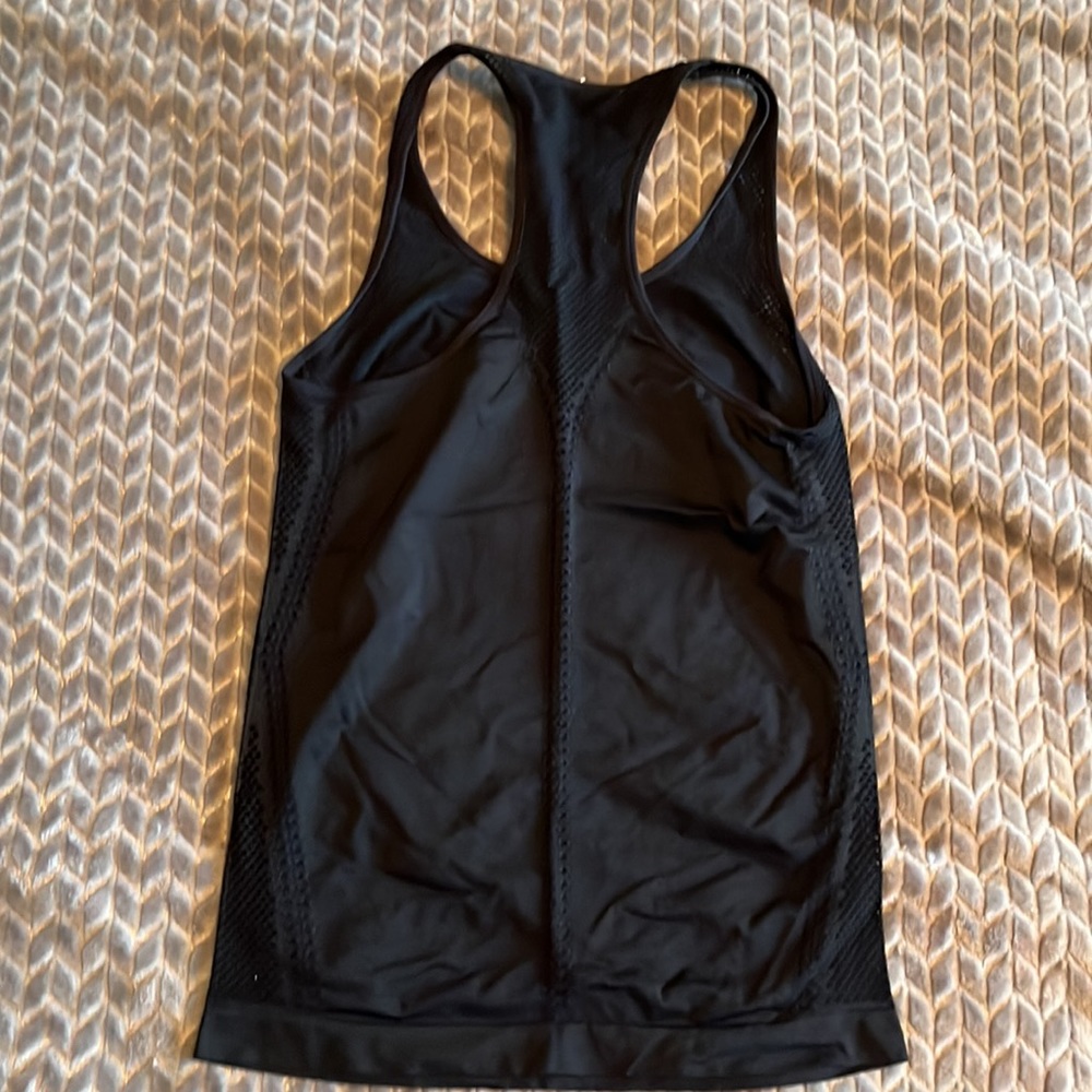 Fabletics Tank - Picture 2 of 6